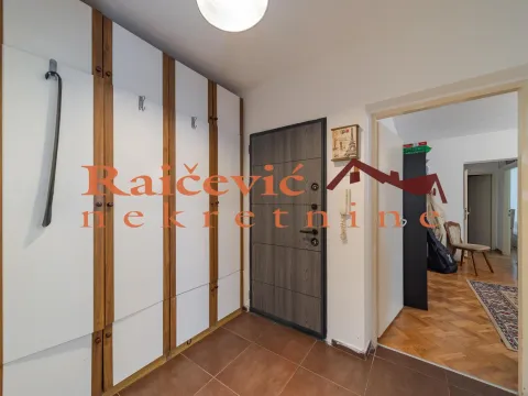 Prodaja, trosoban stan, 71m², Brace Jerković, Voždovac Sve Podlokacije - image 5