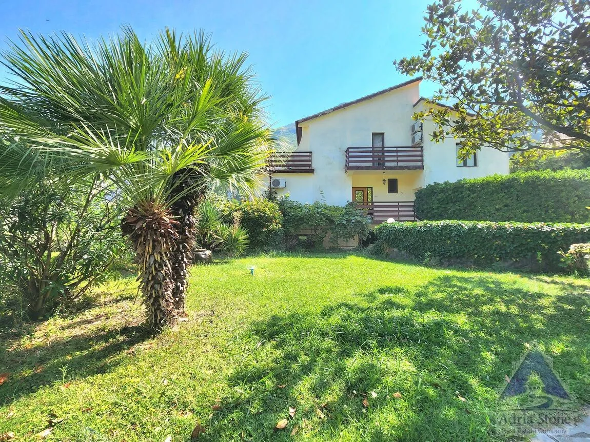 Prodaja, kuća, 1500m², Škaljari, Kotor
