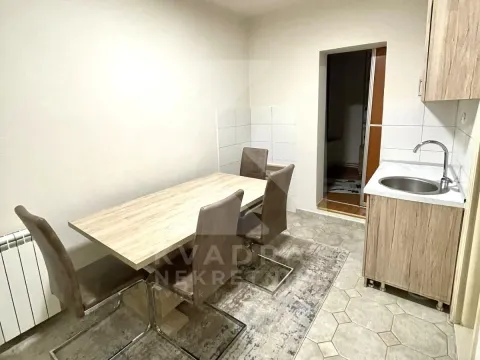 Izdavanje, dvosoban stan, 80m², Zelenika, Podgorica - image 8