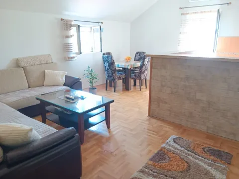 Rent, two bedroom apartment, 80m², Masline, Podgorica - image 5