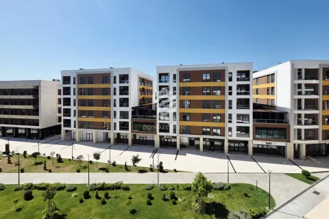 Rent, two bedroom apartment, 84m², Podgorica, Crna Gora - image 11