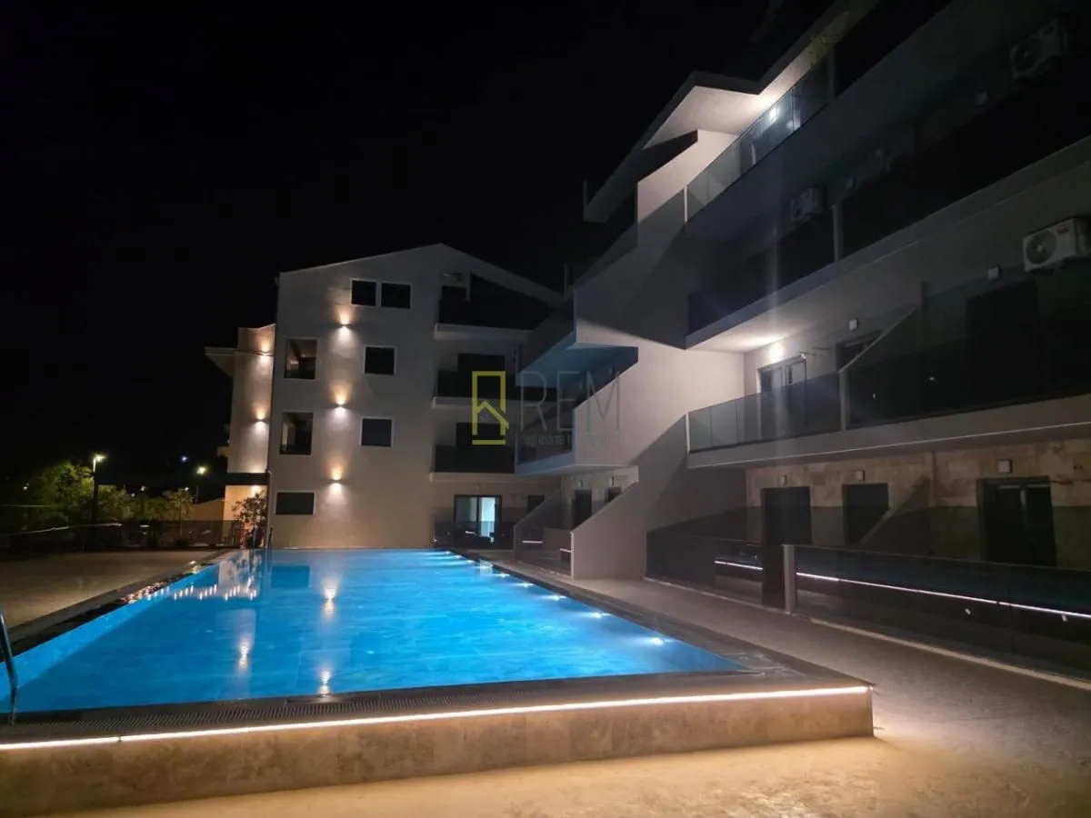 Prodaja, jednosoban stan, 50m², Đenovići, Herceg Novi