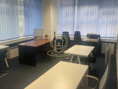 Rent, office space, 100m², Vračar Sve Podlokacije, Beograd - image 2