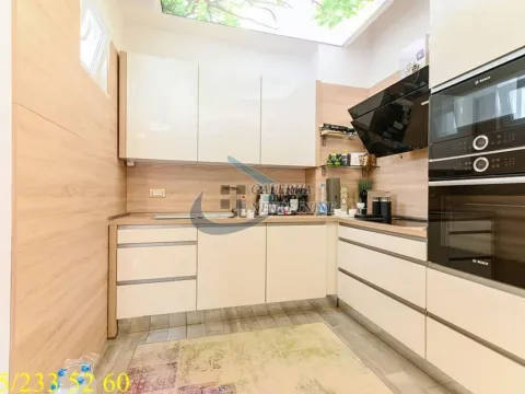 Sale, three bedroom apartment, 83m², Južni Bulevar, Vračar Sve Podlokacije - image 22
