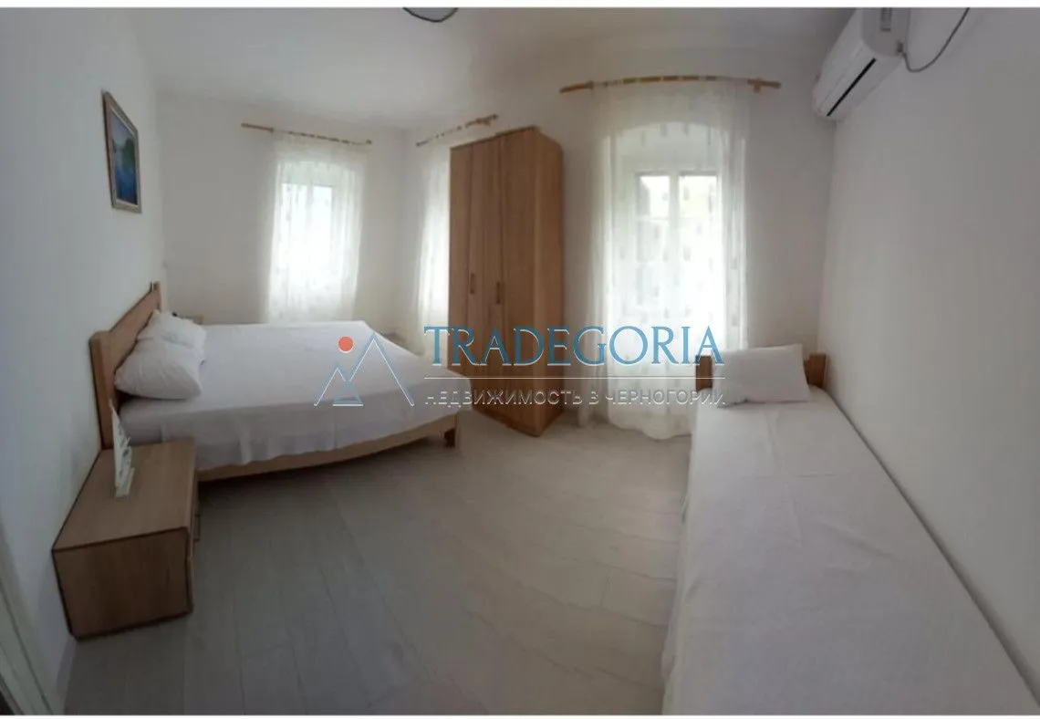 Prodaja, kuća, 300m², Koštanjica, Bar