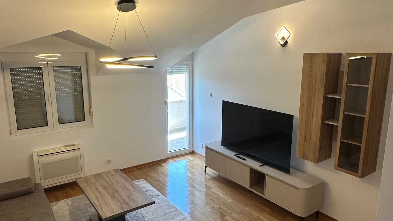 Rent, two bedroom apartment, 72m², Momišići, Podgorica