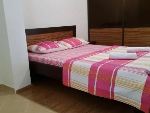 Rent, two bedroom apartment, 90m², Buljarica, Budva - image 9