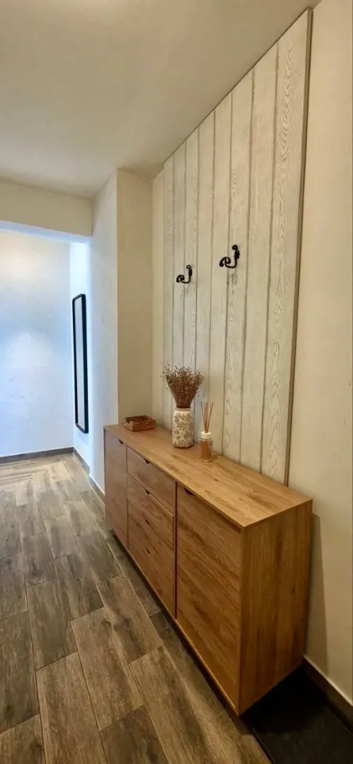 Izdavanje, dvosoban stan, 86m², Bečići, Budva