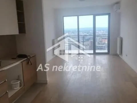 Izdavanje, trosoban stan, 81m², Savski Venac, Beograd