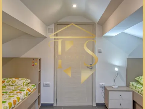 Rent, three bedroom apartment, 120m², Seljanovo, Tivat - image 7