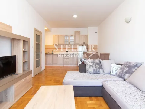 Sale, two bedroom apartment, 70m², Stari Aerodrom, Podgorica