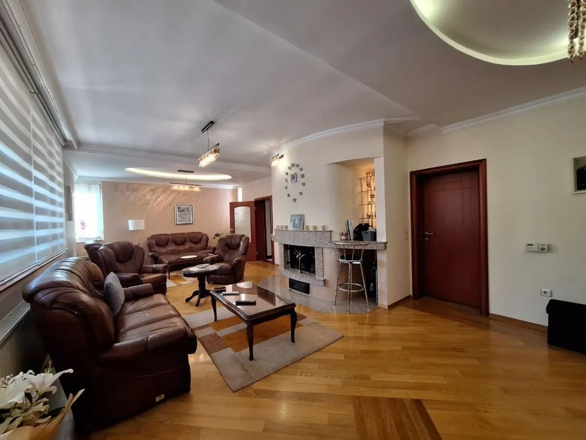 Sale, house, 253m², Adice, Novi Sad Sve Podlokacije