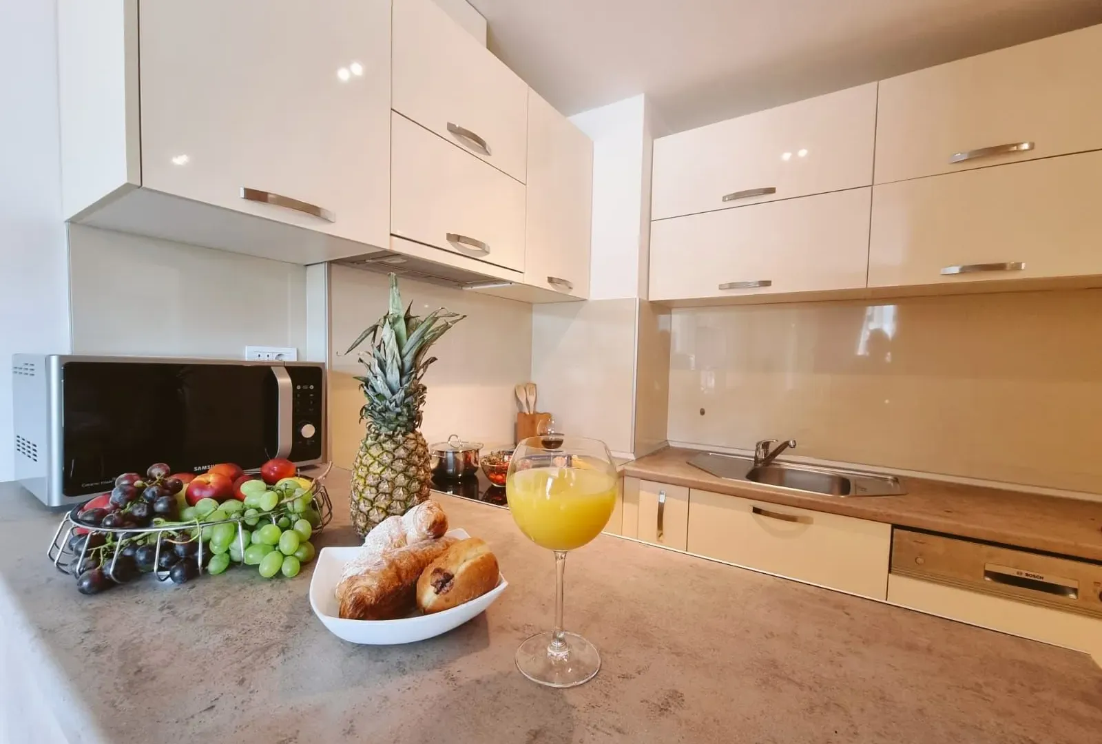 Prodaja, jednosoban stan, 61m², Centar, Budva