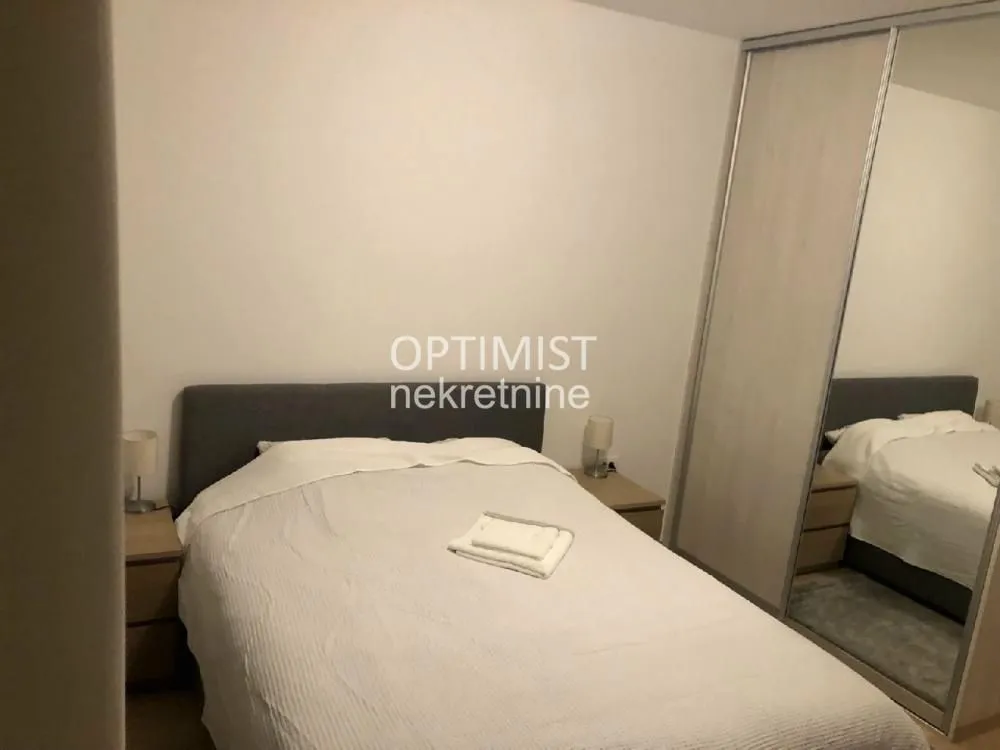Izdavanje, trosoban stan, 65m², Crveni Krst, Beograd
