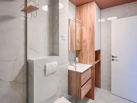 Prodaja, jednosoban stan, 43m², Tivat, Crna Gora - image 13