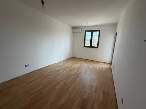 Sale, one bedroom apartment, 40m², Donja Lastva, Tivat - image 5