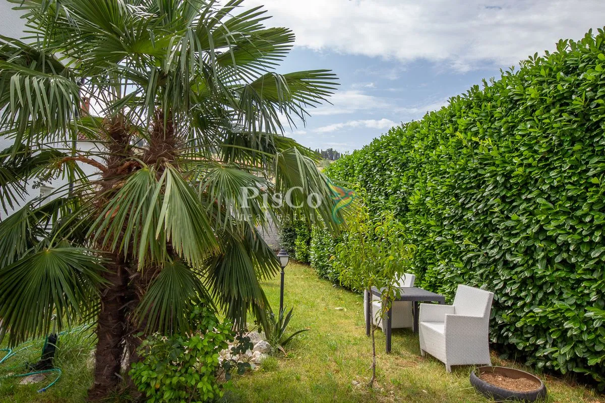 Izdavanje, kuća, 700m², Zagorič, Podgorica