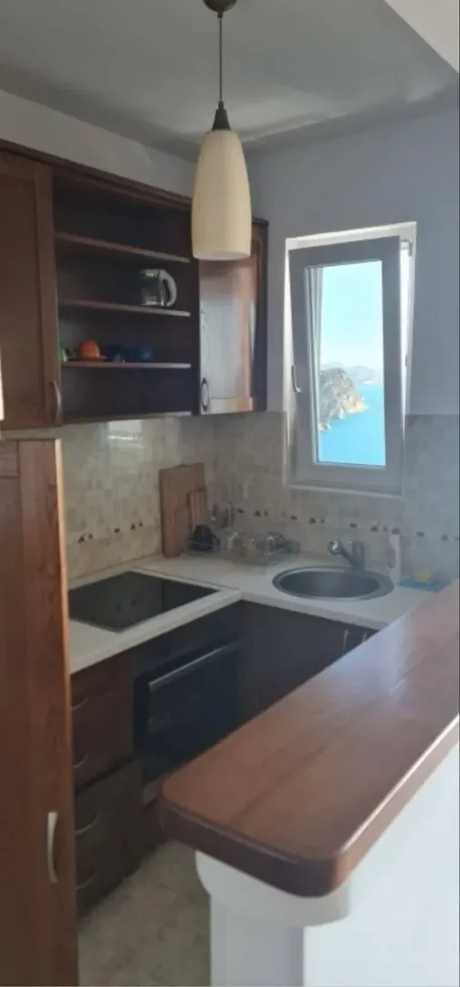 Prodaja, jednosoban stan, 65m², Komoševina, Budva