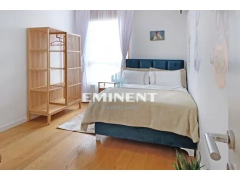 Izdavanje, trosoban stan, 89m², Savski Venac, Beograd - image 10