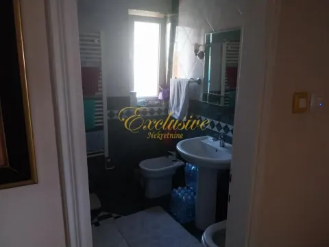 Sale, four bedroom apartment, 105m², Stari Grad, Beograd - image 16