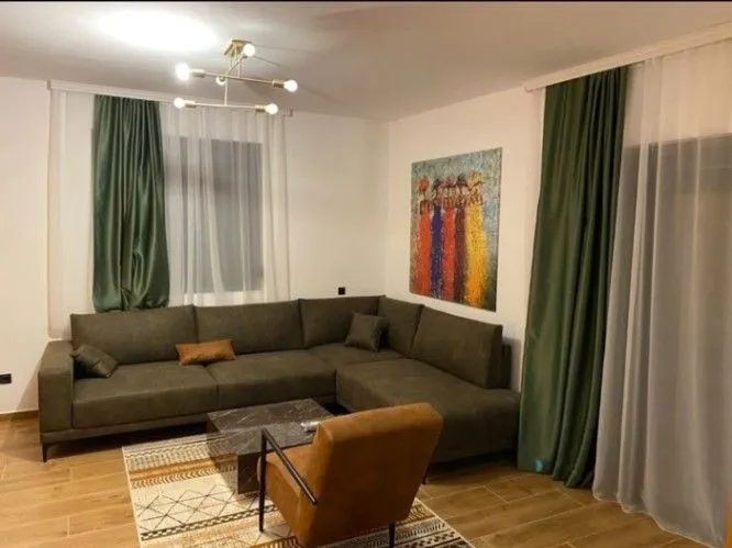 Izdavanje, kuća, 74m², Tomba, Bar