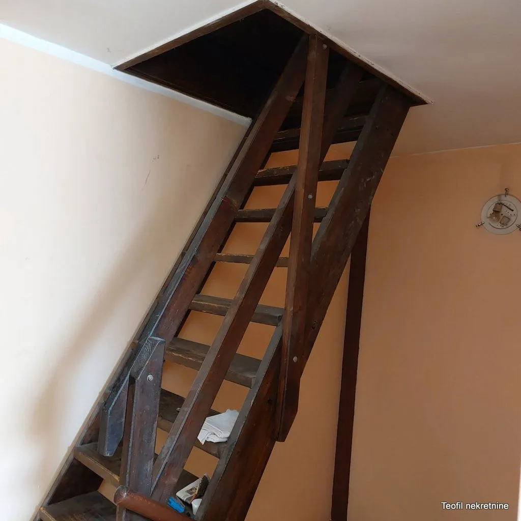 Prodaja, kuća, 250m², Bezanijska Kosa 1, Bežanijska Kosa Sve Podlokacije