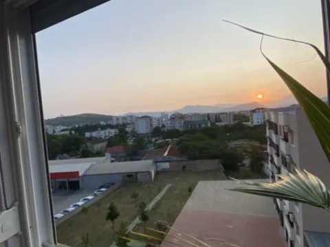 Izdavanje, jednosoban stan, 47m², Pobrežje, Podgorica - image 13