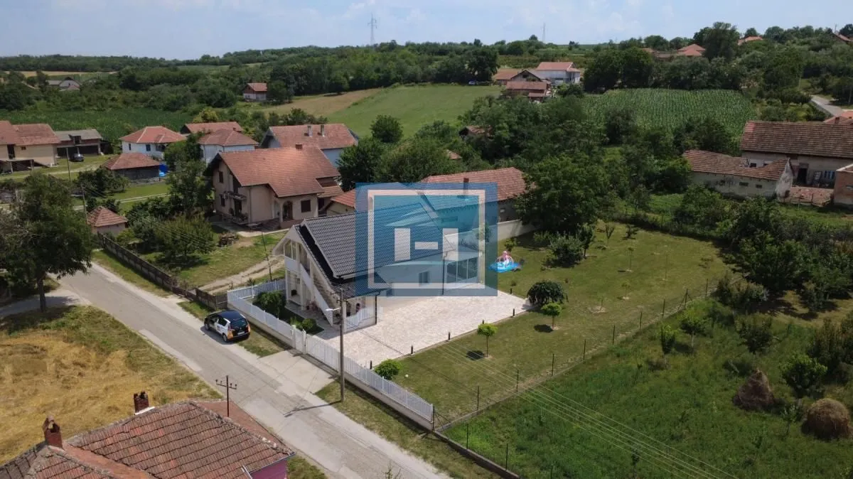 Prodaja, kuća, 200m², Majur, Jagodina