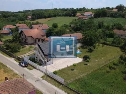 Prodaja, kuća, 200m², Majur, Jagodina - image 4