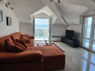 Izdavanje, stan, 80m², Tivat, Crna Gora - image 1