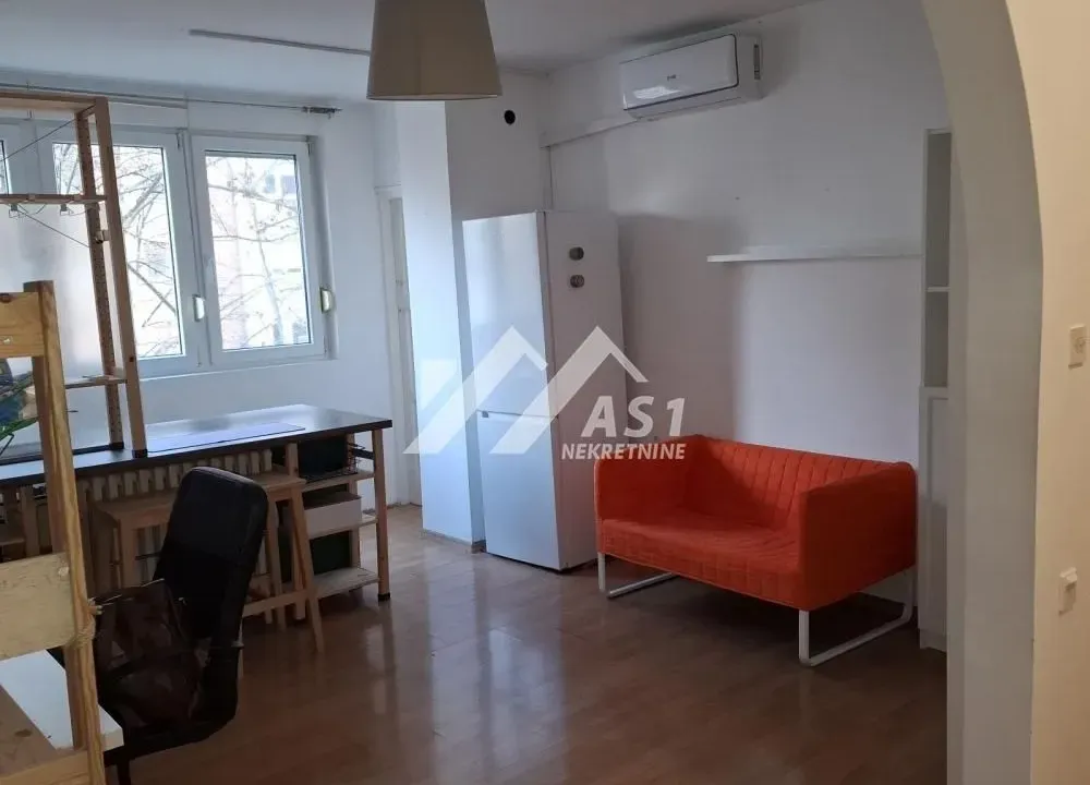Izdavanje, dvosoban stan, 66m², Kej, Novi Sad Sve Podlokacije