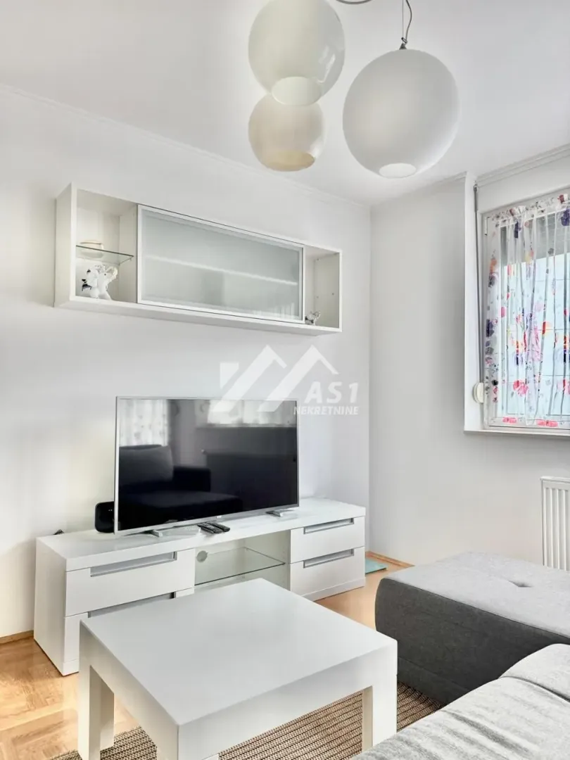 Rent, three bedroom apartment, 50m², Grbavica, Novi Sad Sve Podlokacije