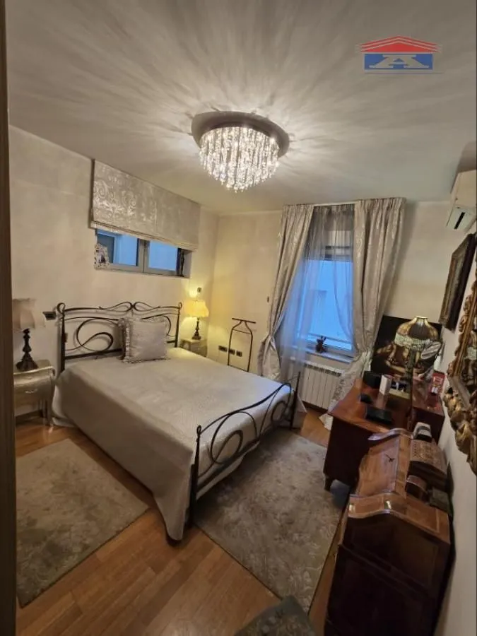 Sale, four bedroom apartment, 131m², Centar, Novi Sad