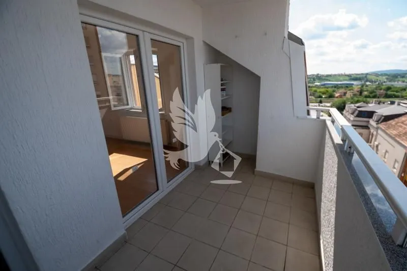 Sale, apartment, 140m², Centar Sve Podlokacije, Beograd