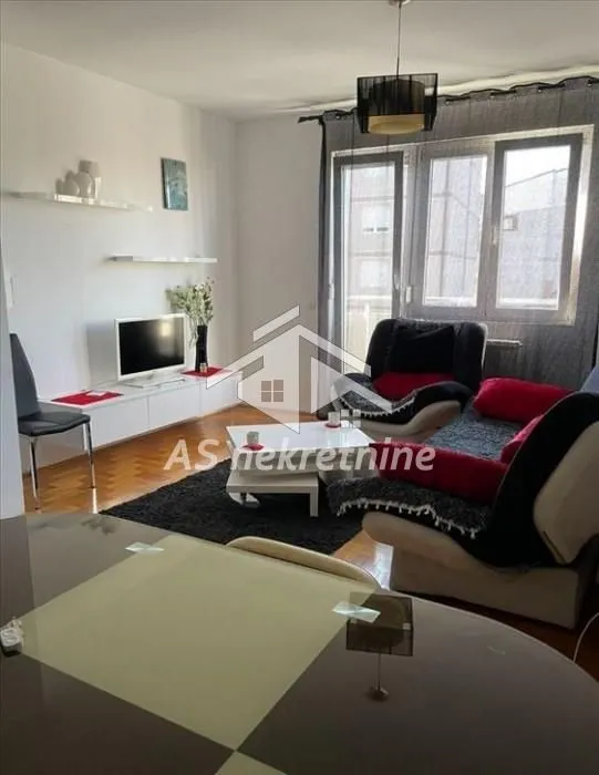 Izdavanje, trosoban stan, 68m², Zvezdara Sve Podlokacije, Beograd