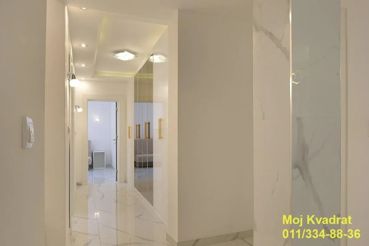 Prodaja, trosoban stan, 80m², Savski Venac, Beograd
