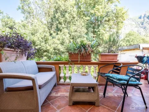 Prodaja, kuća, 112m², Risan, Kotor - image 9