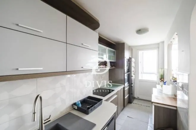 Sale, four bedroom apartment, 121m², Novi Beograd Blok 28, Novi Beograd Sve Podlokacije