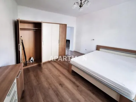 Izdavanje, jednosoban stan, 40m², Poštanska Štedionica, Palilula Sve Podlokacije - image 4