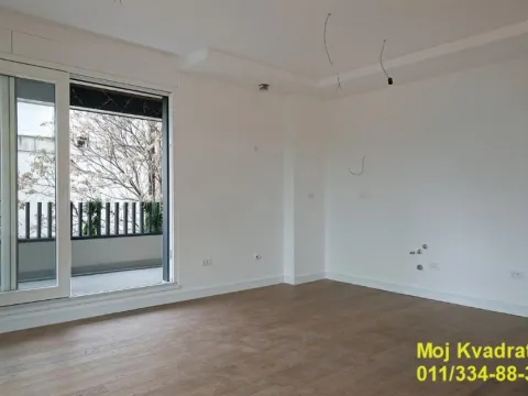 Prodaja, četvorosoban stan, 158m², Vračar Hram, Vračar Sve Podlokacije - image 3