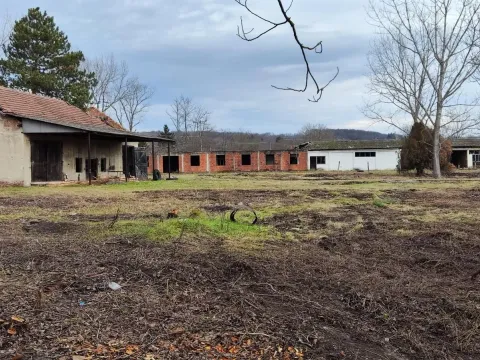 Prodaja, poslovni prostor, 1000m², Glogovac, Jagodina - image 2