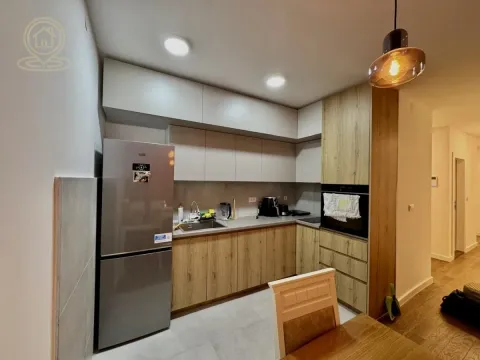 Izdavanje, trosoban stan, 75m², Bulevar, Niš - image 4