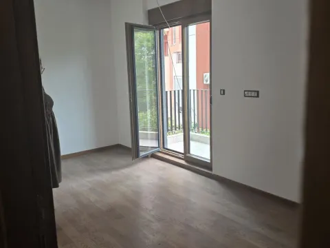 Rent, three bedroom apartment, 81m², Vezirov Most, Podgorica - image 4