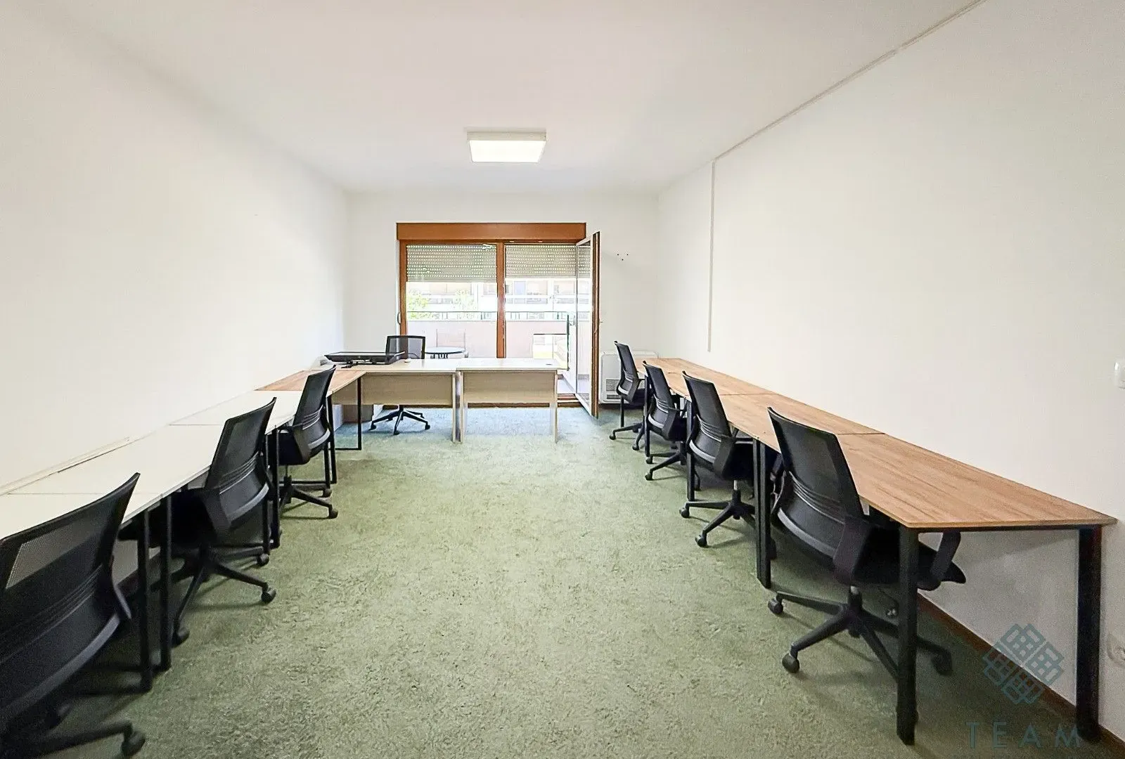 Rent, office space, 78m², Master Kvart, Podgorica