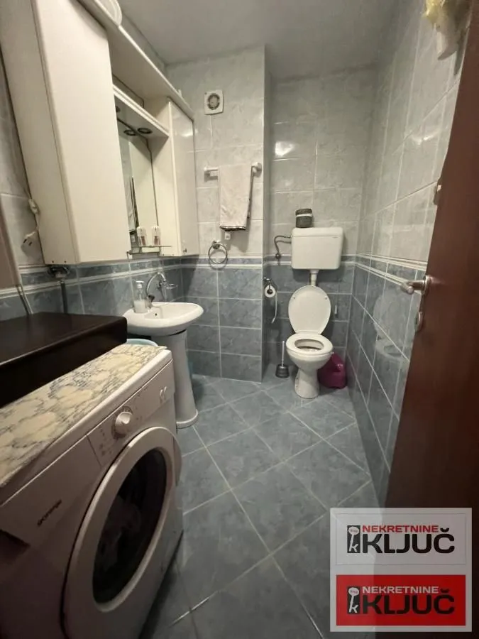 Prodaja, trosoban stan, 73m², Rotkvarija, Novi Sad Sve Podlokacije