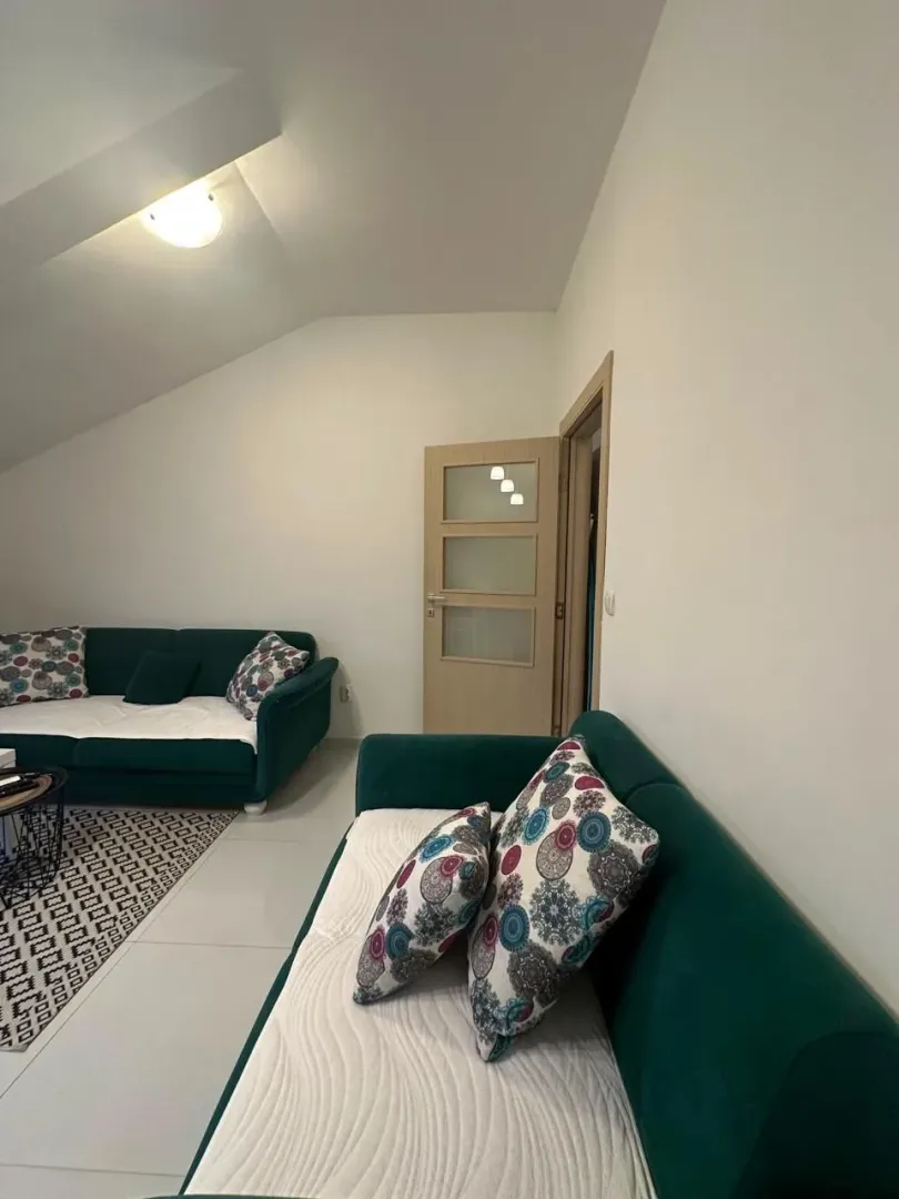Prodaja, dvosoban stan, 67m², Tivat, Crna Gora