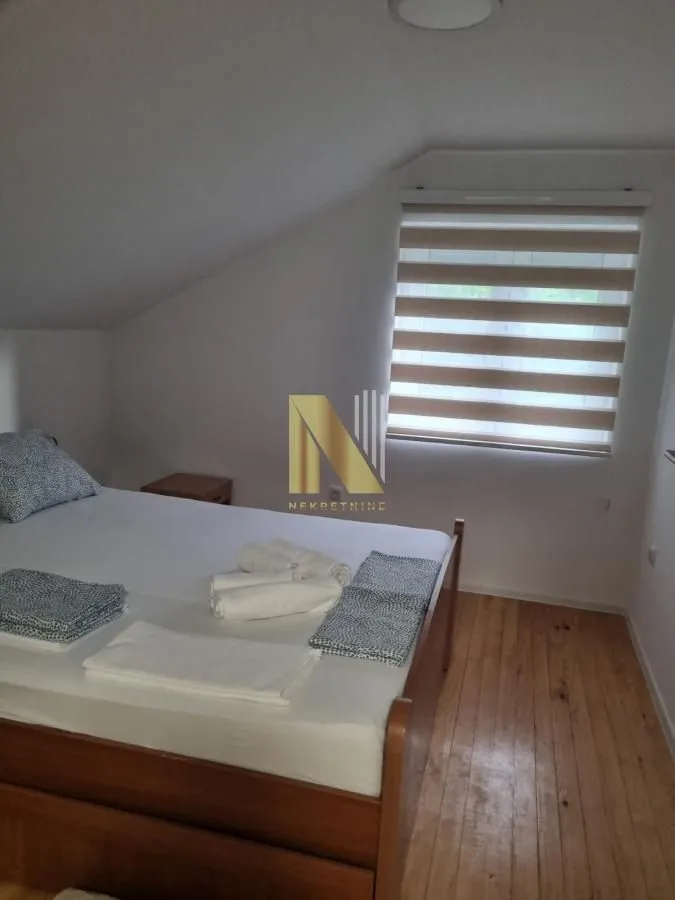 Prodaja, kuća, 150m², Rakovac, Novi Sad Sve Podlokacije
