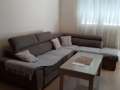 Izdavanje, jednosoban stan, 47m², City Kvart, Podgorica - image 3