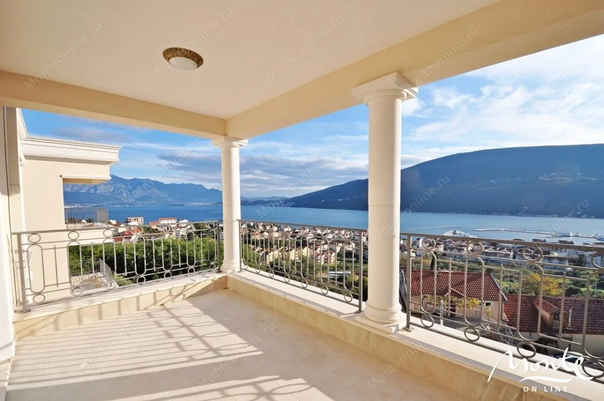 Sale, three bedroom apartment, 141m², Herceg Novi, Crna Gora