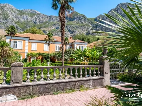 Prodaja, kuća, 112m², Risan, Kotor - image 3